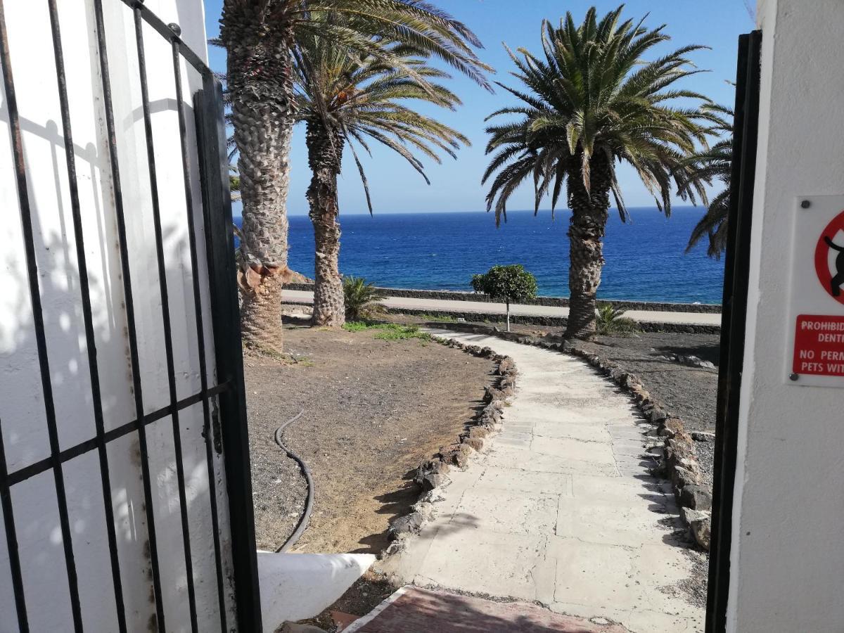 Apartamento Luca 05 En Playa Roca Costa Teguise Kültér fotó