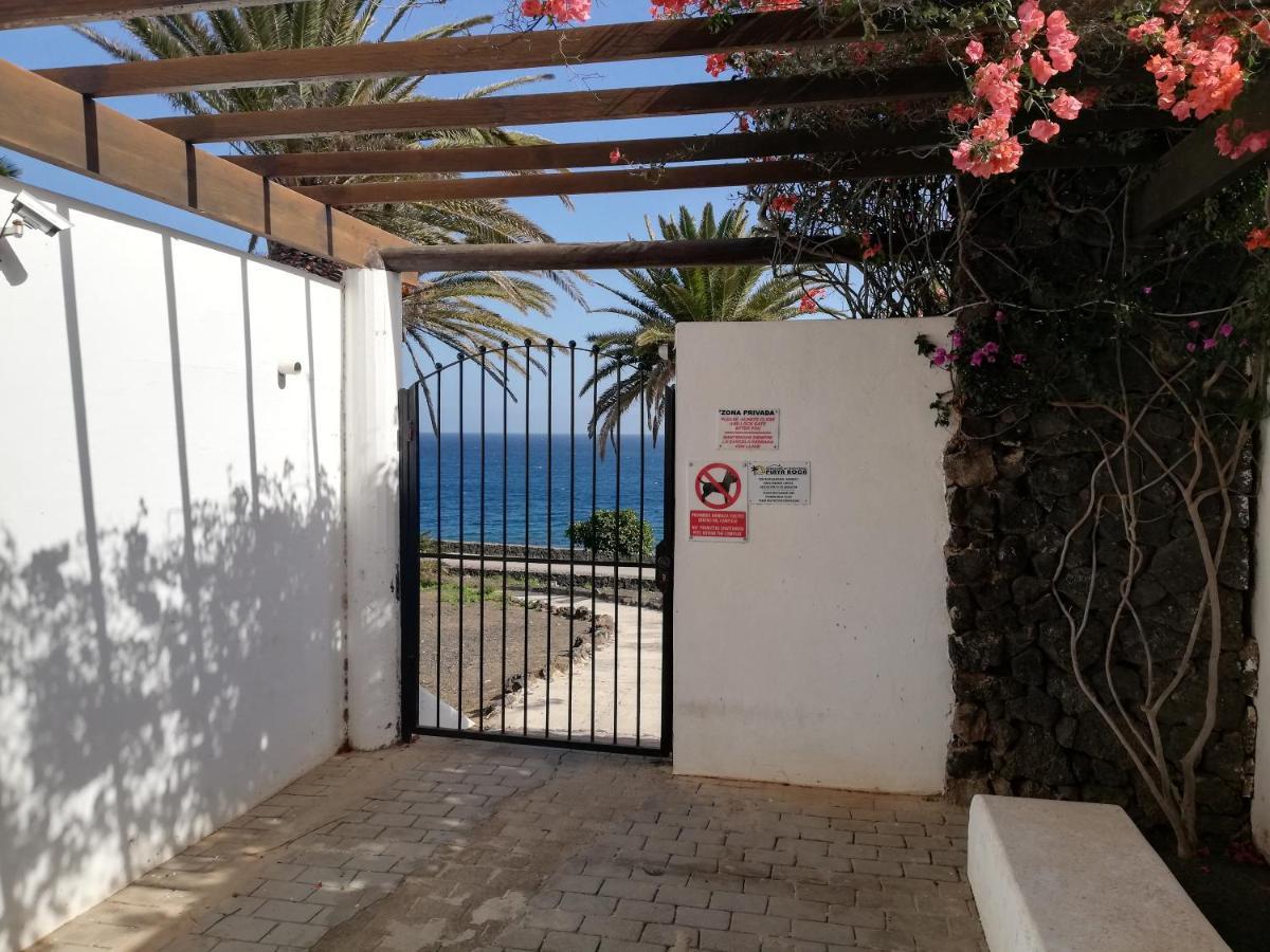 Apartamento Luca 05 En Playa Roca Costa Teguise Kültér fotó